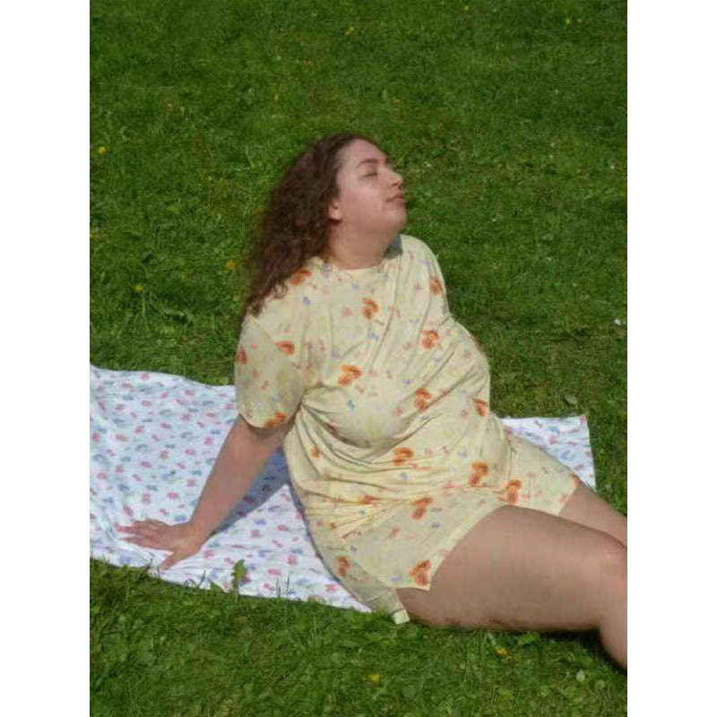 printed-short-sleeve-pajama-set-with-irregular-slit-shorts-–-lounge-fitsmiling-maria---everything-for-women-34638568