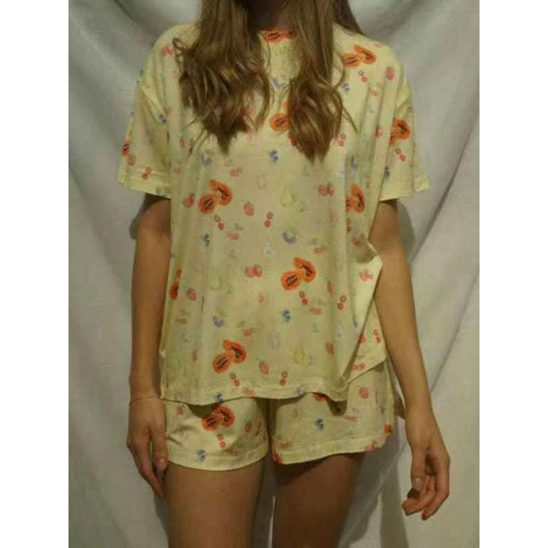 printed-short-sleeve-pajama-set-with-irregular-slit-shorts-–-lounge-fitsmiling-maria---everything-for-women-34638567