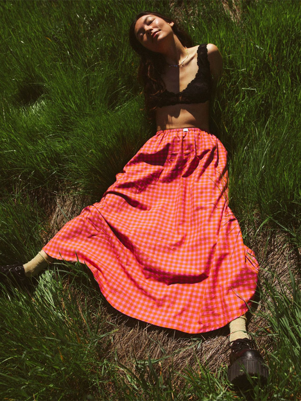 Jupe longue trapèze à carreaux – Style rétro printanier
