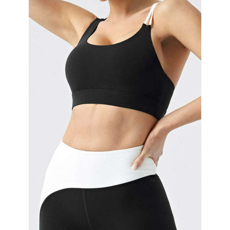 recycled-contrast-yoga-vest-with-chest-padsmiling-maria---everything-for-women-34688827