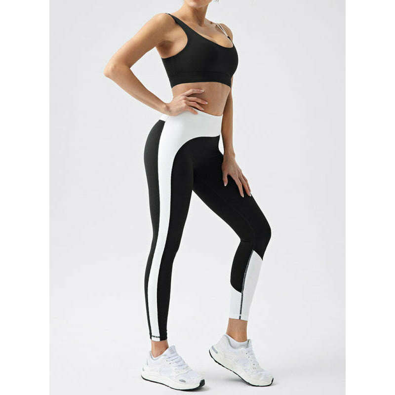 recycled-contrast-yoga-vest-with-chest-padsmiling-maria---everything-for-women-34688831