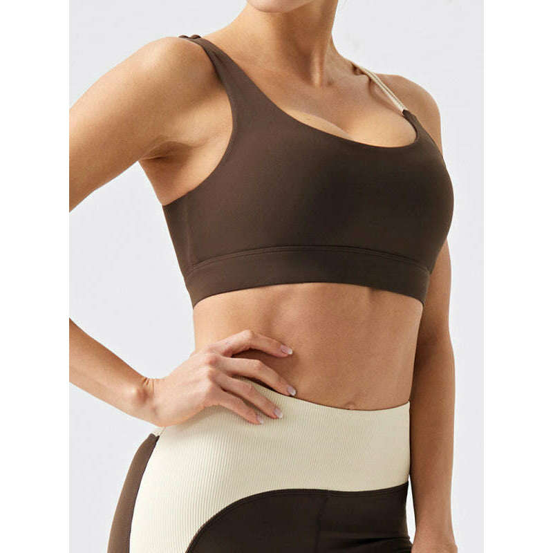 recycled-contrast-yoga-vest-with-chest-padsmiling-maria---everything-for-women-34688833